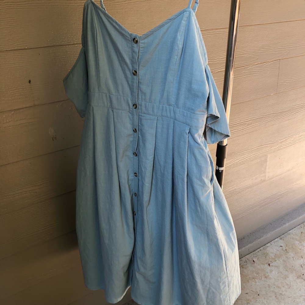 NEVER WORN Lulu’s Dress (Blue… not white as shown) - Picture 2 of 10